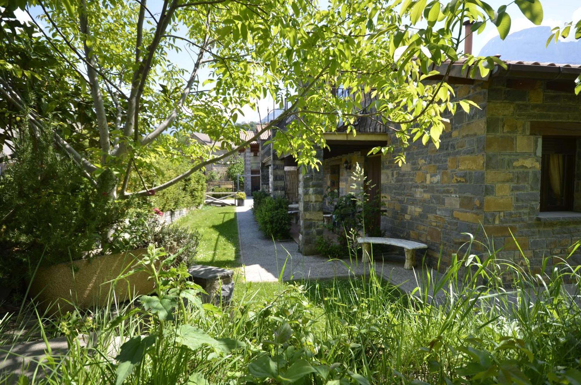Casas La Ribera Ordesa Escalona