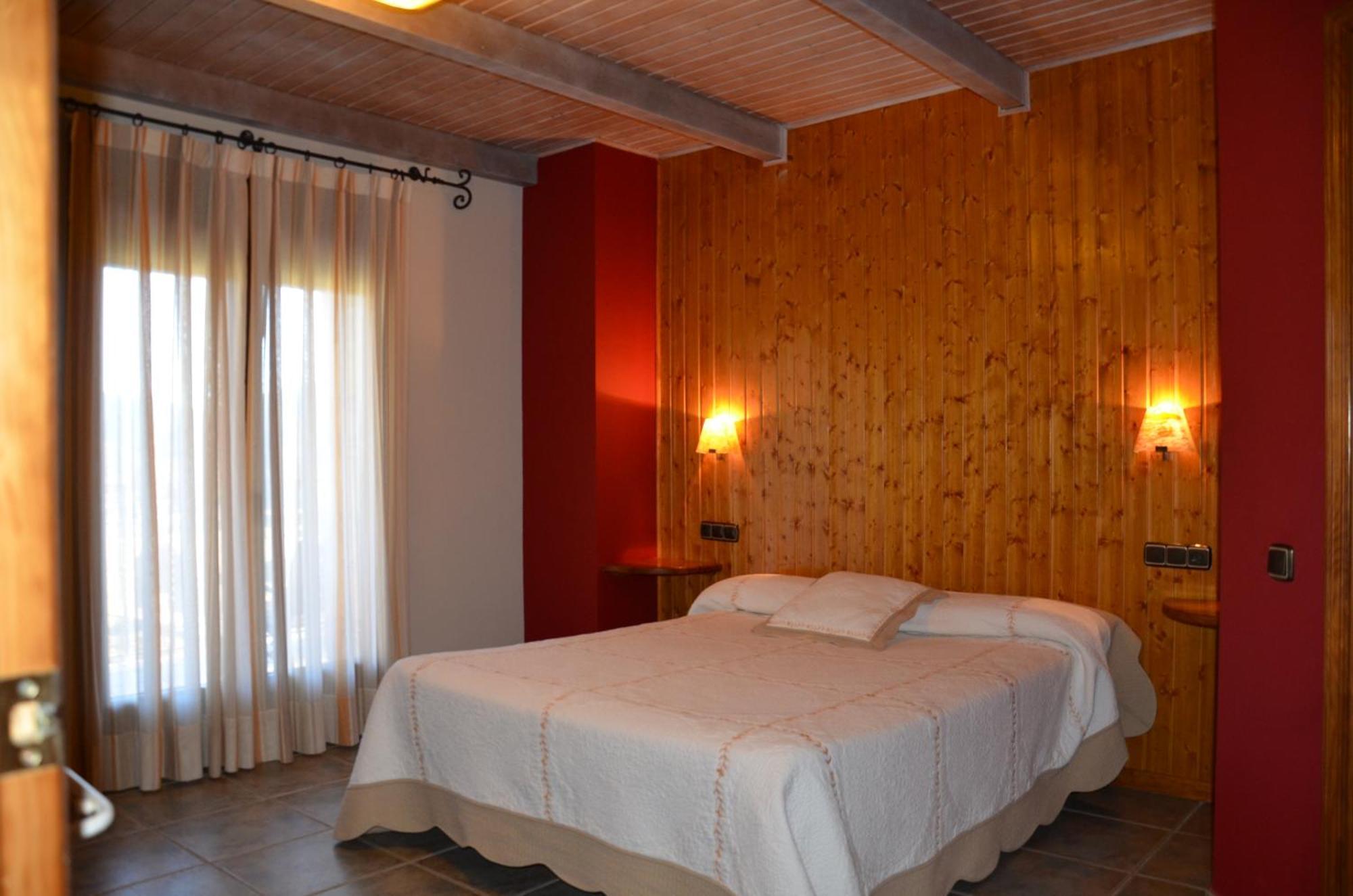 Casas La Ribera Ordesa * Escalona