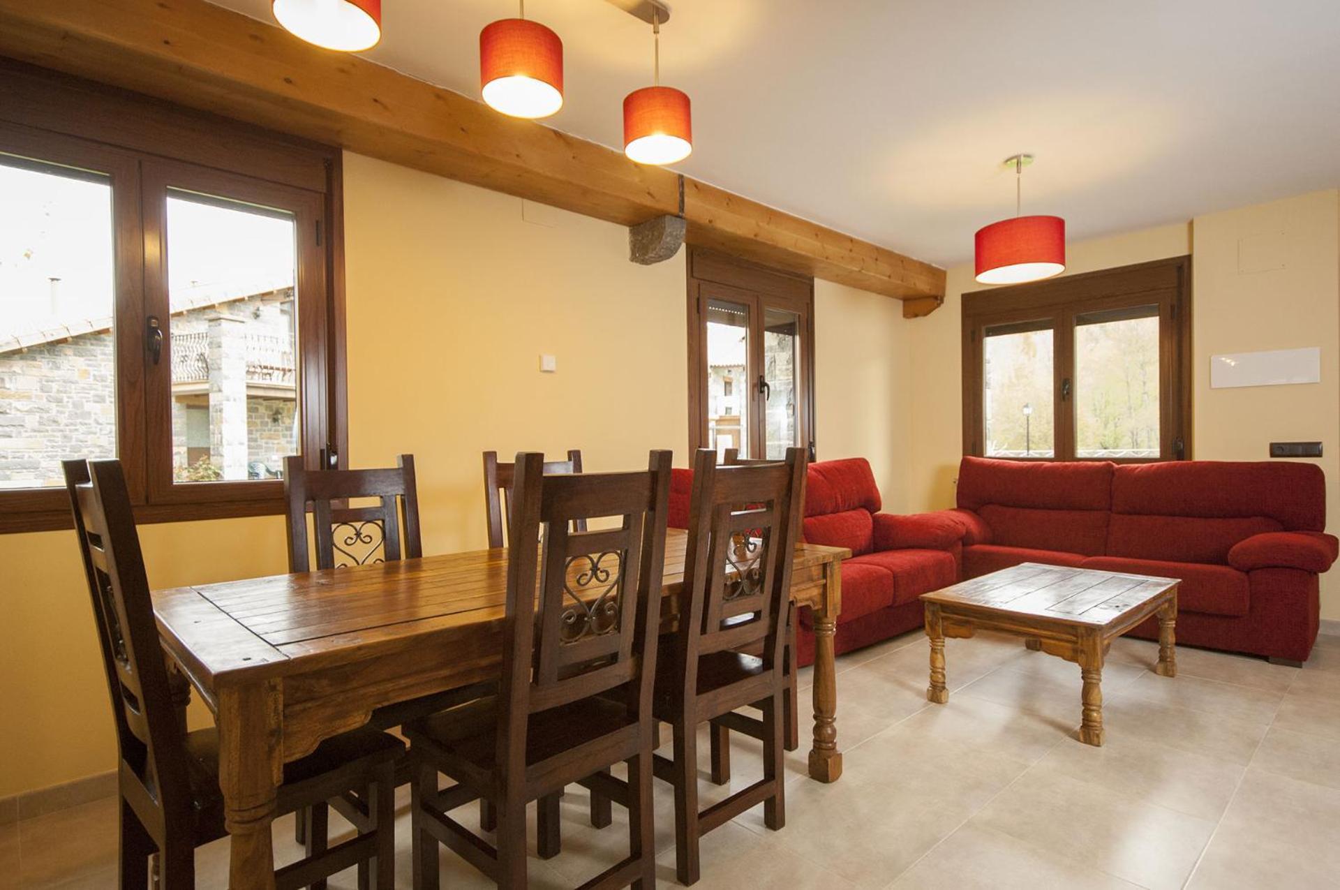 Casas La Ribera Ordesa Escalona